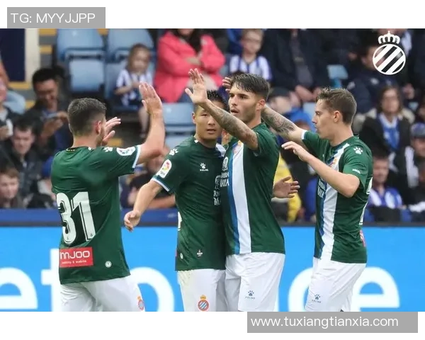 西班牙对阵谢周三精彩集锦回顾与比赛亮点分析